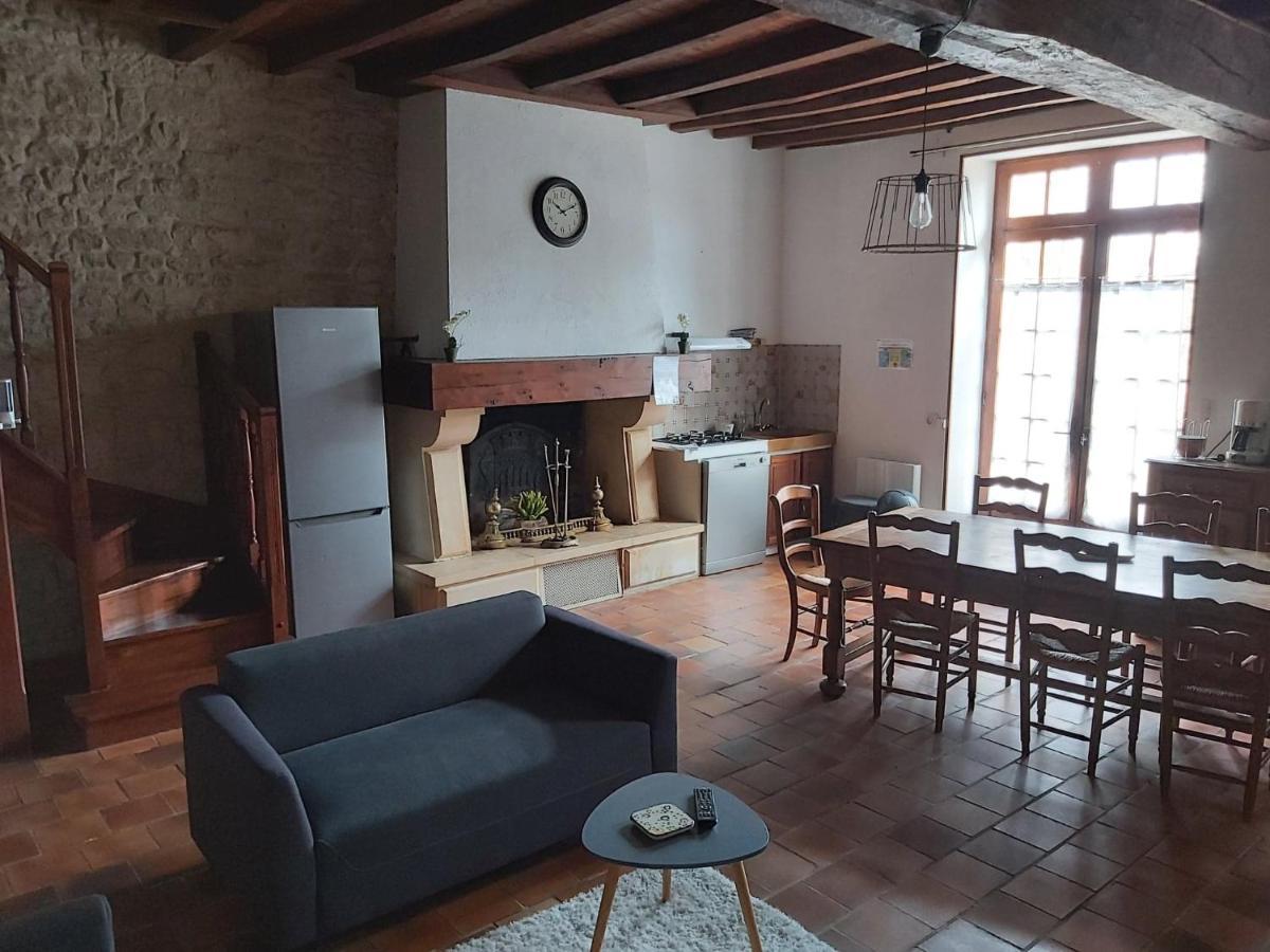 Logis Des Bessons Bed & Breakfast Migron Ngoại thất bức ảnh